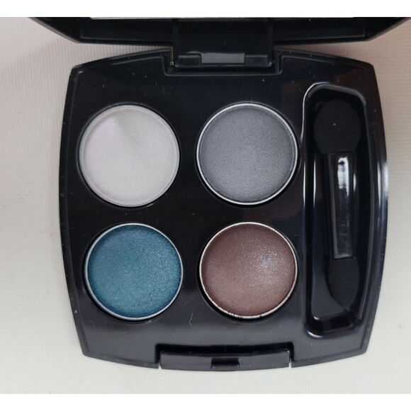 NWOB‎ Avon Q912 Sequins and Shine Quad True Color Eyeshadow - Picture 2 of 5
